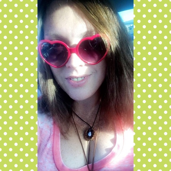 Meet your Posher, Jill - Picture 1 of 4